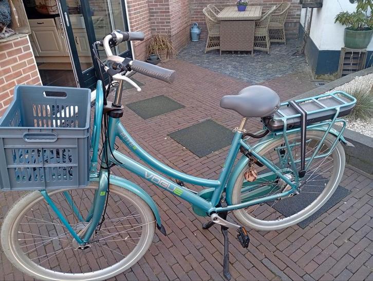 Slechts 44kms. Vogue E-bike, Fietsen en Brommers, Elektrische fietsen, Zo goed als nieuw, Overige merken, 47 tot 51 cm, Ophalen