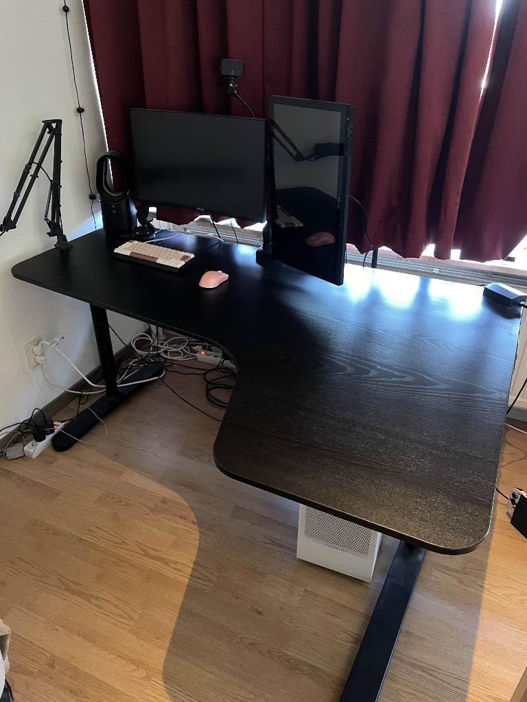 IKEA Bekant bureau 160x110cm, Huis en Inrichting, Ophalen, Zwart, 160 cm, Gebruikt