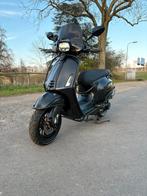 Vespa Sprint e5 | Brom | Nero Grafite | 2022, Fietsen en Brommers, Scooters | Vespa, Ophalen, Overige modellen, Zo goed als nieuw