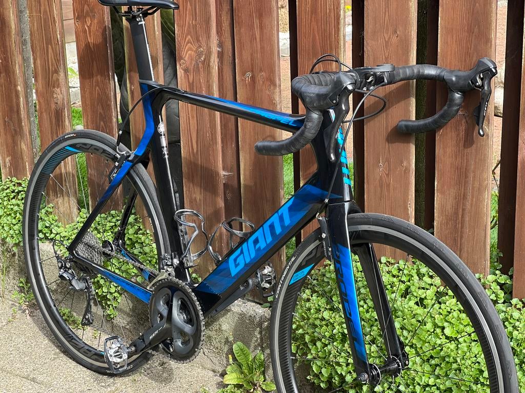 Giant Propel Advanced 2, Ophalen, Carbon, 10 tot 15 versnellingen, Giant