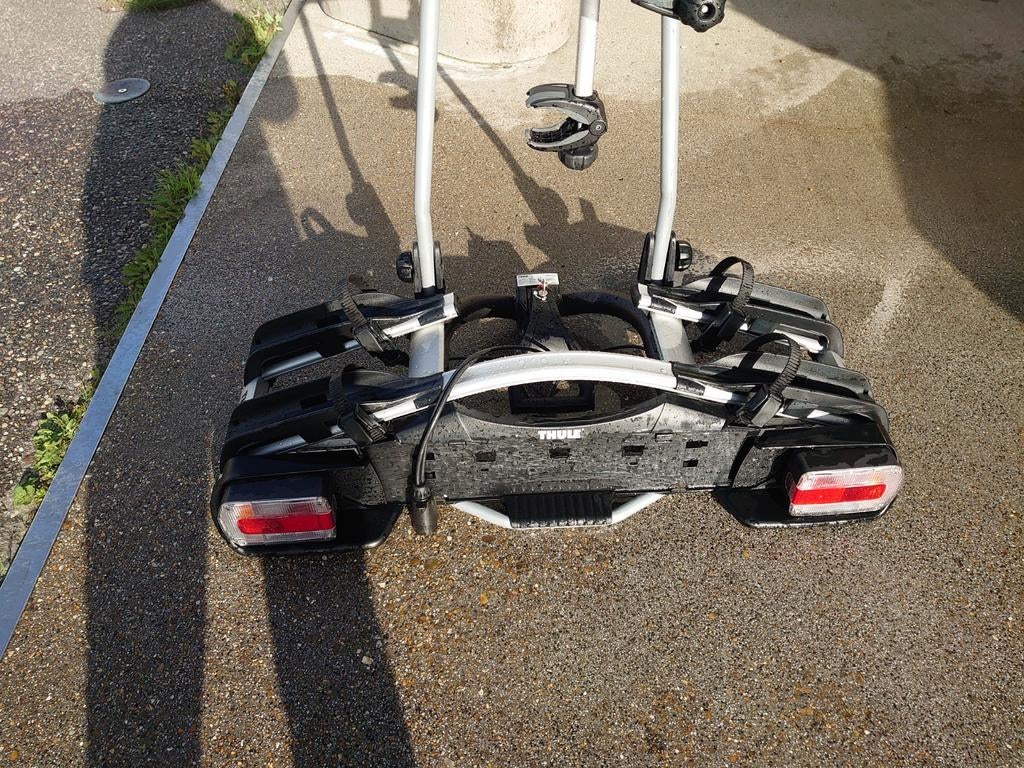 Thule euroway G2 921 geschikt voor 2 fietsen, Ophalen, Gebruikt, Brede banden, 2 fietsen