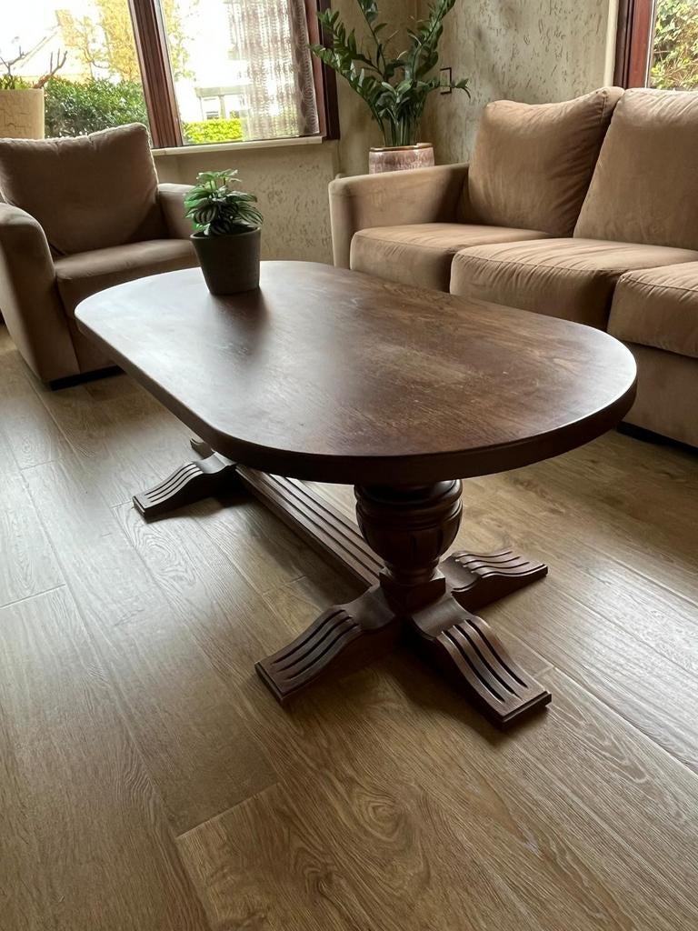 Ovale salontafel van donker eikenhout, Huis en Inrichting, Tafels | Salontafels, Ophalen, Gebruikt, 100 tot 150 cm, 50 tot 100 cm
