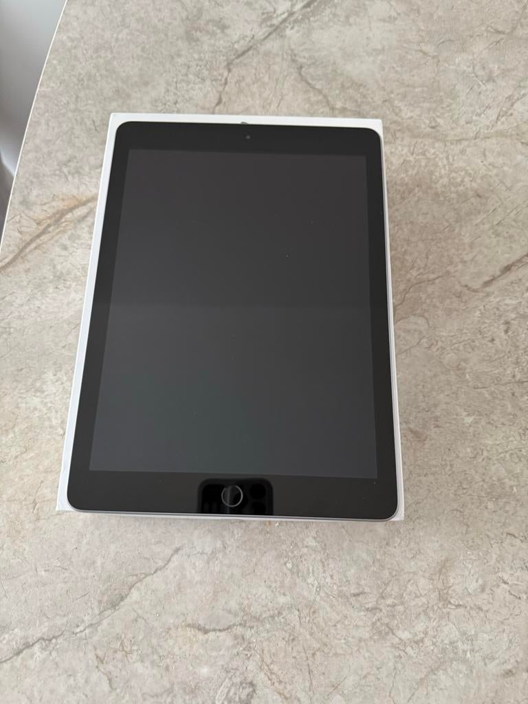 iPad 6e Generatie 128GB - Goede staat, 10 inch, Gebruikt, Apple iPad, Ophalen of Verzenden