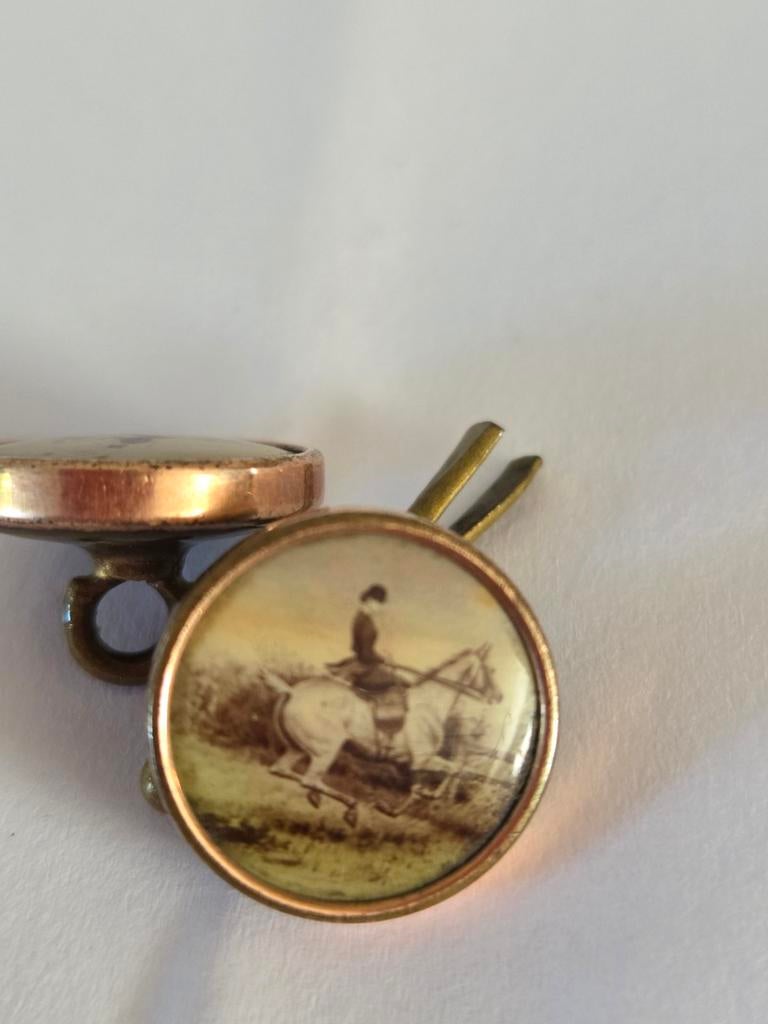 Antieke Messing Vestknoop met Paard en Ruiter (voor 1930), Ophalen of Verzenden, Dames, Onbekend