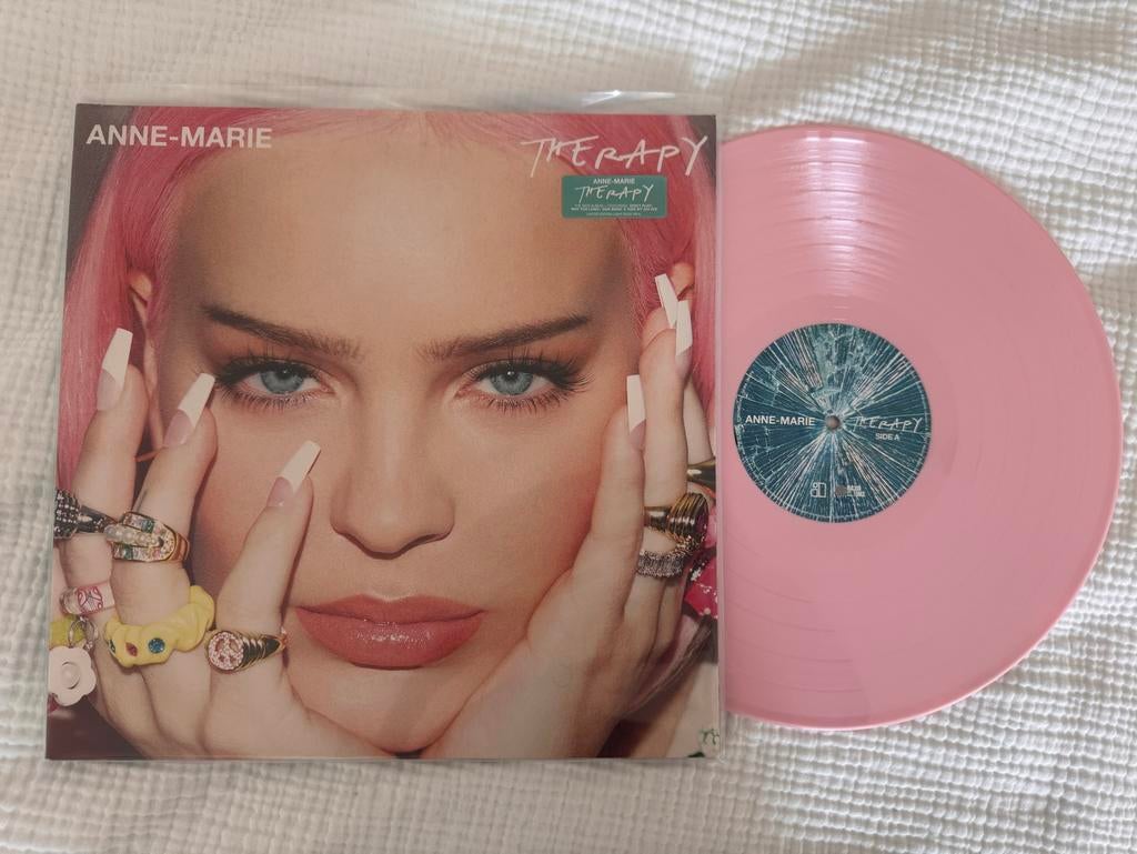 Anne-Marie - Therapy (Light Rose Vinyl) - Nieuwstaat, Cd's en Dvd's, Ophalen of Verzenden, Zo goed als nieuw, 12 inch, Colored vinyl