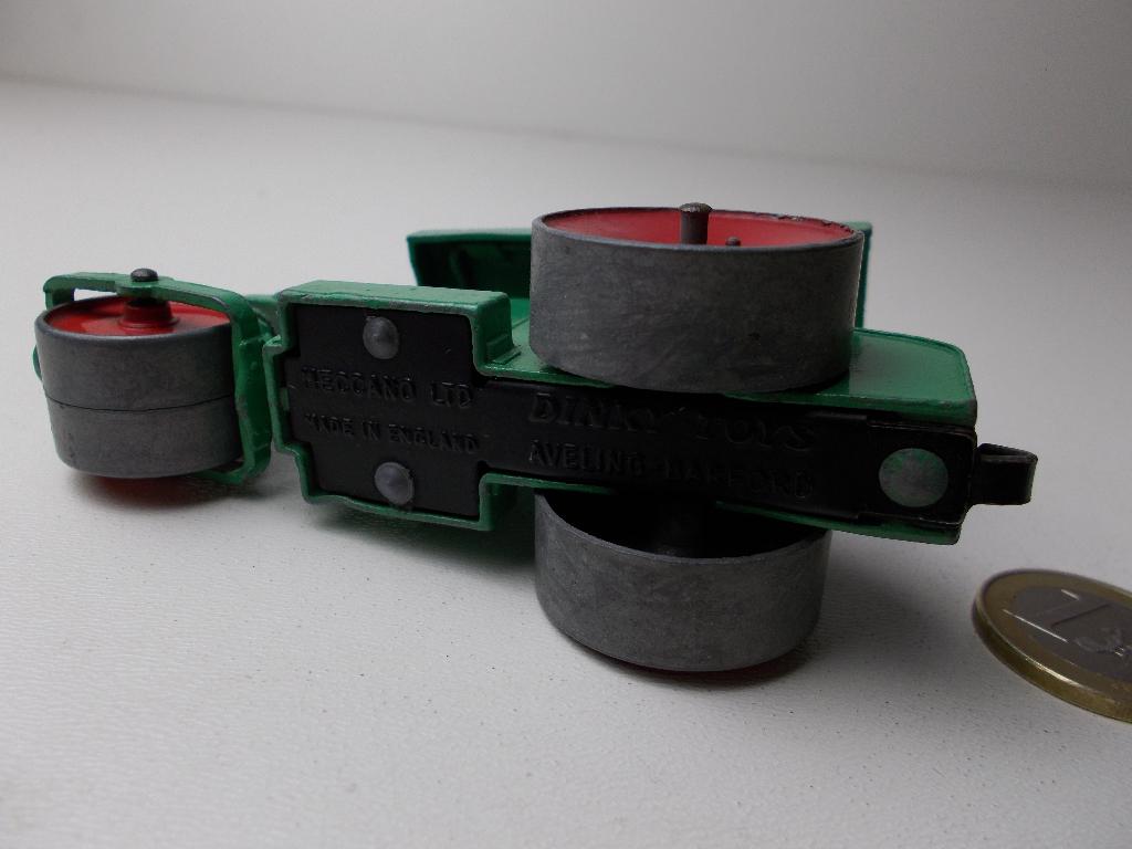 1955 Dinky Toys 251 AVELING BARFORD DIESEL ROLLER I.g.st., Ophalen of Verzenden, Zo goed als nieuw, Tractor of Landbouw, Dinky Toys