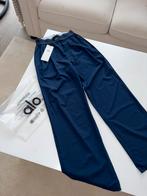 Alo Yoga broek, maat S/M/L (blauw), Ophalen of Verzenden, Zo goed als nieuw, Blauw