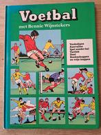 VOETBAL. STRIPBOEK. BENNIE WIJNSTEKERS., Gelezen, Bennie Wijnstekers, Eén stripboek, Ophalen of Verzenden