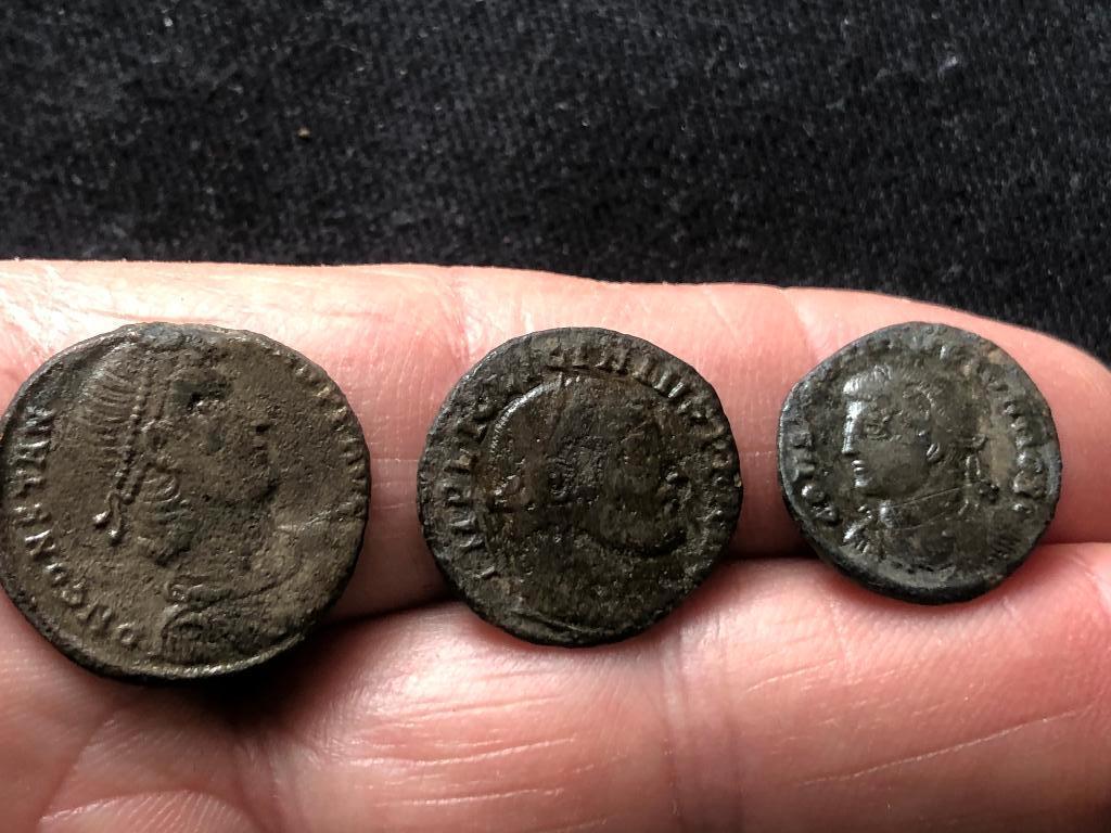 ROMEINSE munten 4de eeuw Bodemvondst fraaie keerzijdes!, Ophalen of Verzenden, Overige landen, Setje