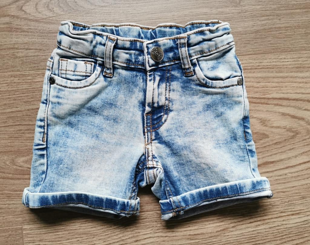 Korte broek Zeeman maat 92, Kinderen en Baby's, Kinderkleding | Maat 92, Broek, Zeeman, Ophalen of Verzenden, Zo goed als nieuw