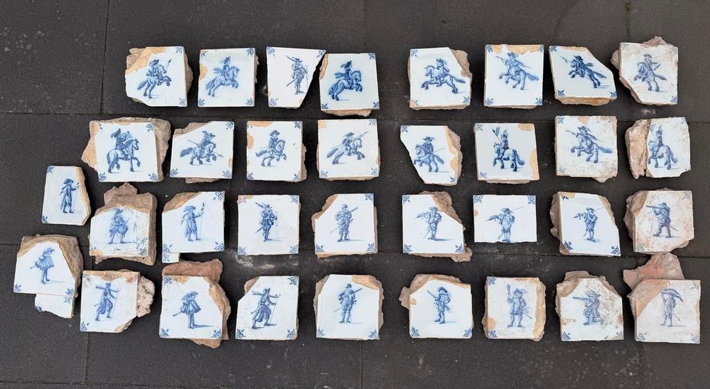 Delftsblauwe tegels afkomstig uit Het Oude Hof den Haag LEES, Antiek en Kunst, Ophalen