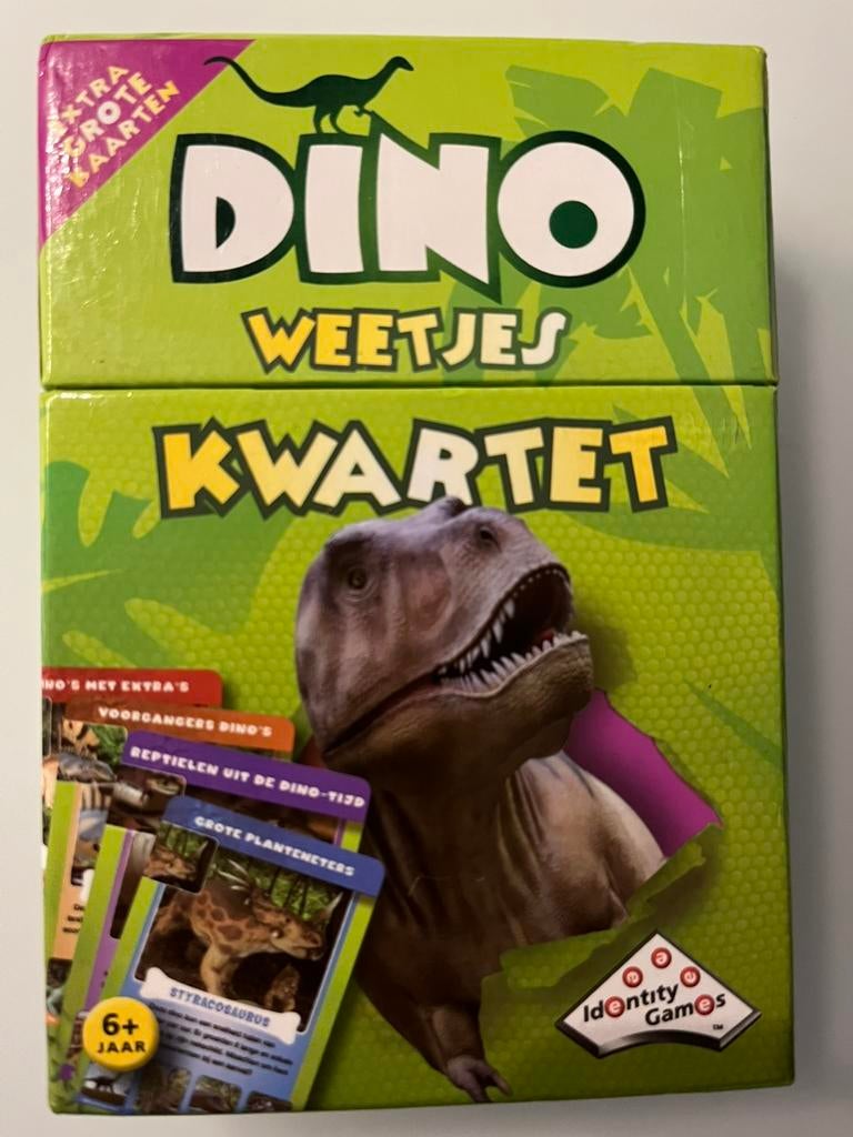 Kwartet Dino weetjes, Ophalen of Verzenden, Zo goed als nieuw, Kwartet(ten)