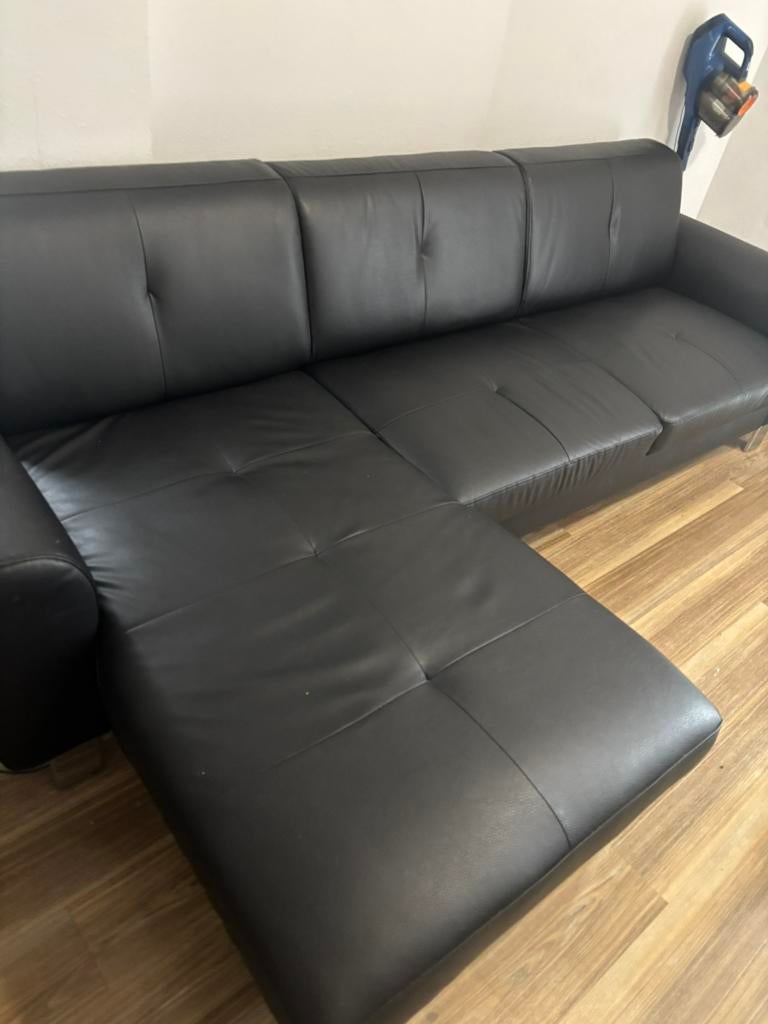 Zwarte leren bank, Ophalen, Zo goed als nieuw, 75 tot 100 cm, Vierpersoons of meer