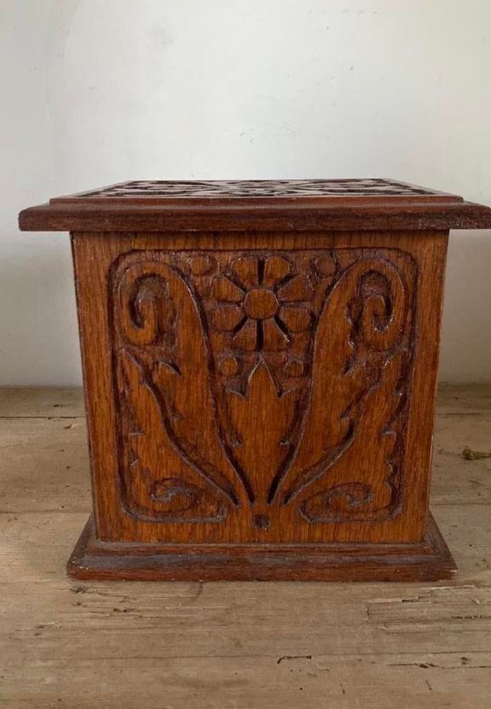 Houten stoof met houtsnijwerk, Antiek en Kunst, Curiosa en Brocante, Ophalen of Verzenden