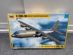 Zvezda 1/72 C-130J-30, Hobby en Vrije tijd, Modelbouw | Vliegtuigen en Helikopters, Ophalen, Zo goed als nieuw, 1:72 tot 1:144