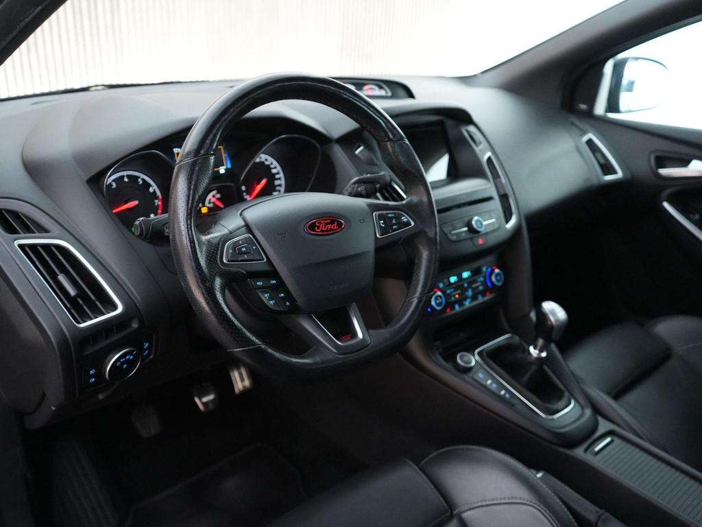 Ford Focus ST-3 2.0 250pk PERFORMANCE PACK |Milltek|Maxton|K, Auto's, Ford, 15 km/l, Gebruikt, 1337 kg, Zwart