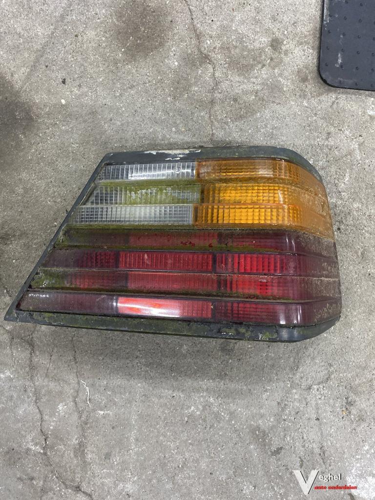 Mercedes W124 Sedan Achterlicht Links of Rechts, Auto-onderdelen, Verlichting, Gebruikt, -, -, Ophalen of Verzenden