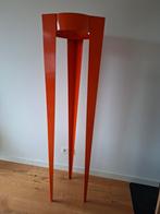 Kapstok van Esch Chase G. oranje, Ophalen