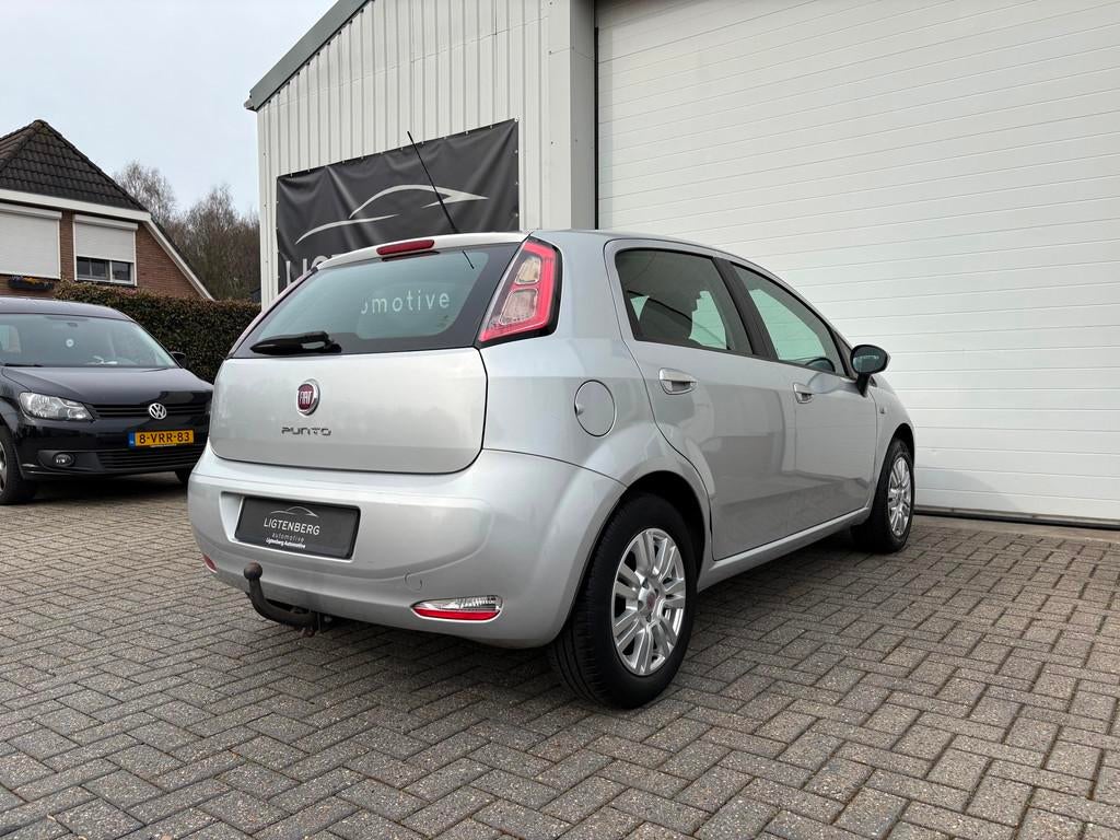 Fiat Punto Evo 1.2 Pop 1e EIGENAAR|TREKHAAK|AIRCO|RIJKLAAR, Auto's, Voorwielaandrijving, 1242 cc, 4 cilinders, 400 kg