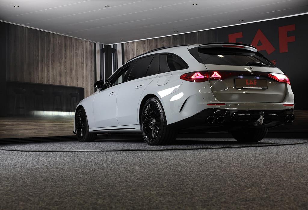 Mercedes-Benz E-klasse Estate 300 e AMG 53 Look / HYPERSCREE, Auto's, Mercedes-Benz, Automaat, Achterwielaandrijving, Gebruikt