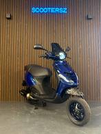 Piaggio Zip 2020 Bmw blue|Sp|Forged carbon|Akra|Full option, Fietsen en Brommers, Scooters | Piaggio, Ophalen, Maximaal 45 km/u