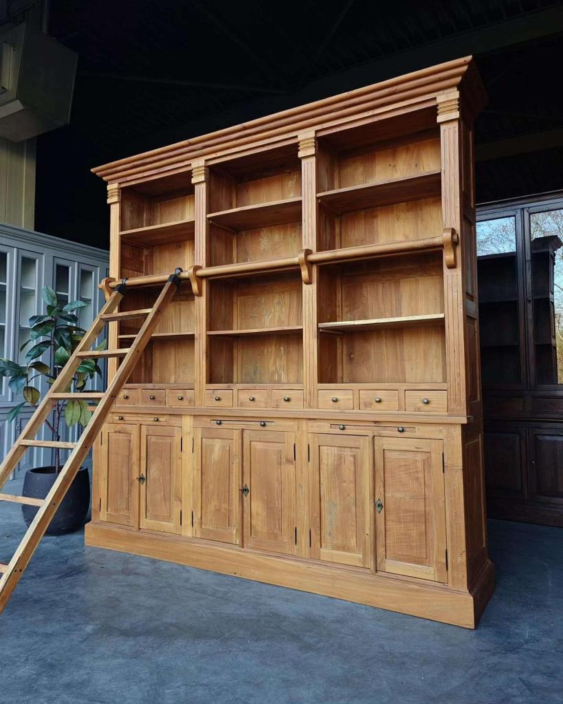 Grote teakhout Boekenkast | Bibliotheekkast | Ladder #0528, Niet ingevuld, Gebruikt, Met deur(en), 200 cm of meer