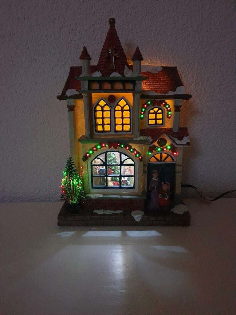 Kersthuis  / kerstkerk met LEDverlichting en muziek, Diversen, Kerst, Ophalen of Verzenden, Gebruikt