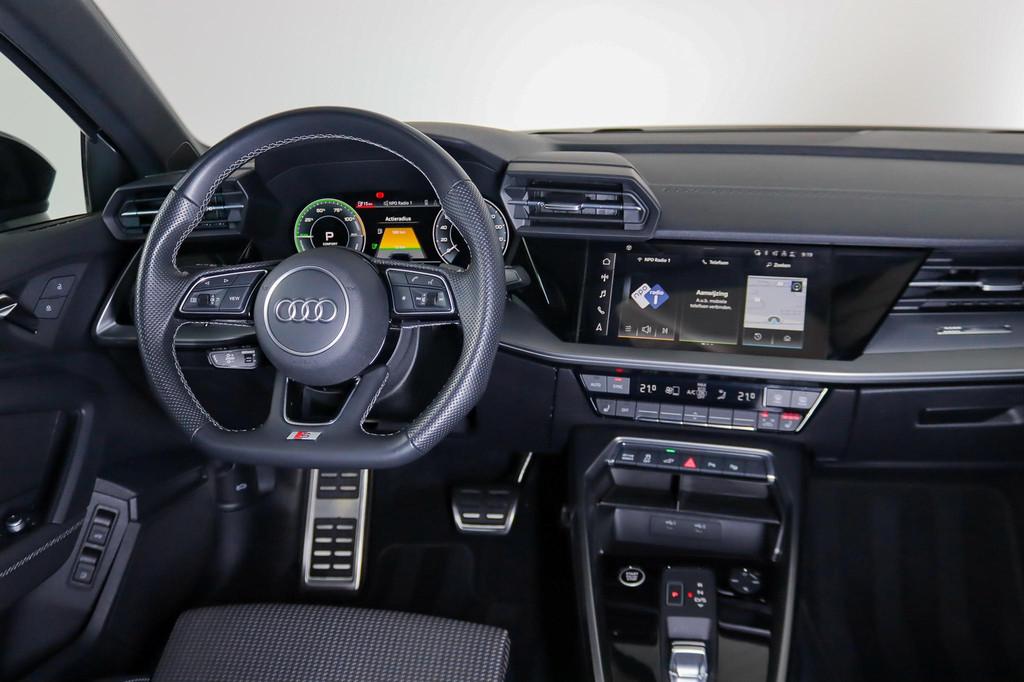 Audi A3 Sportback 45 TFSI e S-Line Competition Panoramadak,, Stof, Gebruikt, 4 cilinders, 150 pk