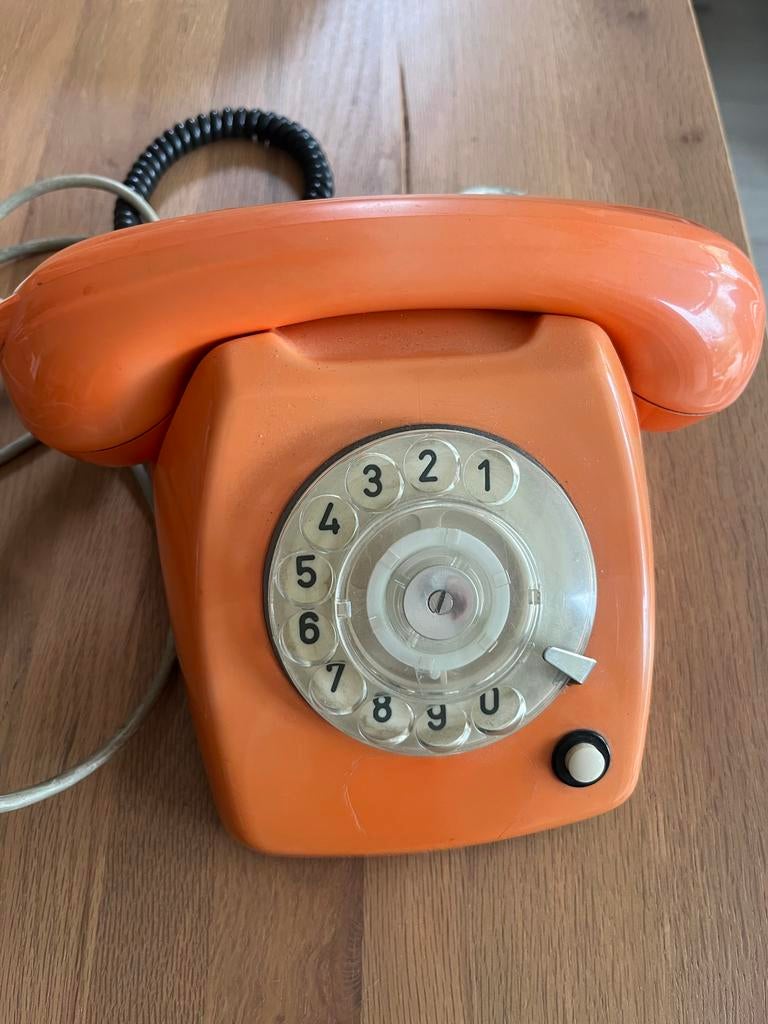 Oranje PTT type T65 telefoon met draaischijf, Ophalen of Verzenden, Gebruikt, Met draaischijf