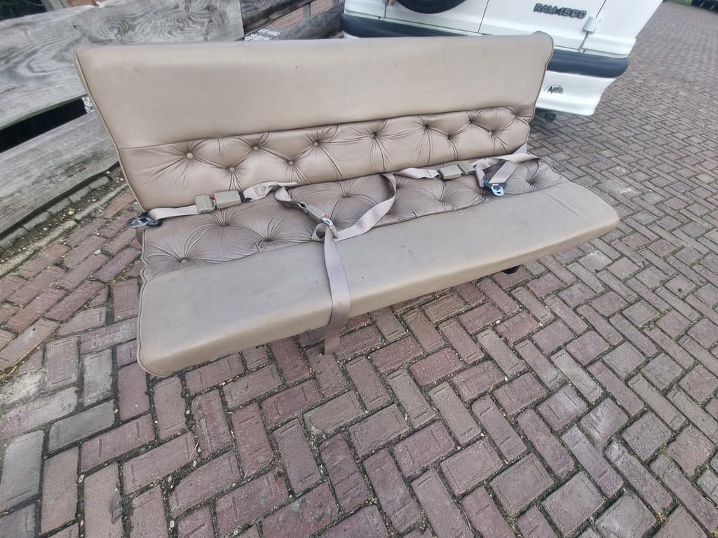 2 captain chairs en een slaapbank chevy dodge ford, Achterwielaandrijving, Beige, Wit, Leder