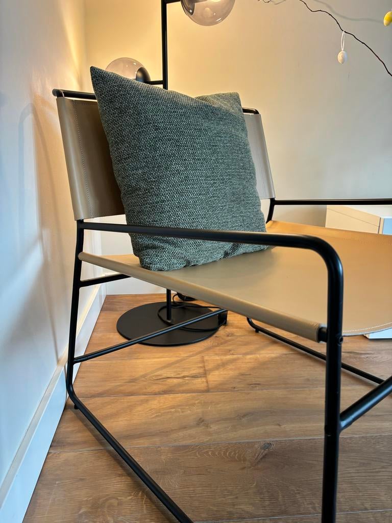 Designer stoel H&M Home - Zo goed als nieuw, Overige kleuren, Leer, Ophalen of Verzenden, Zo goed als nieuw