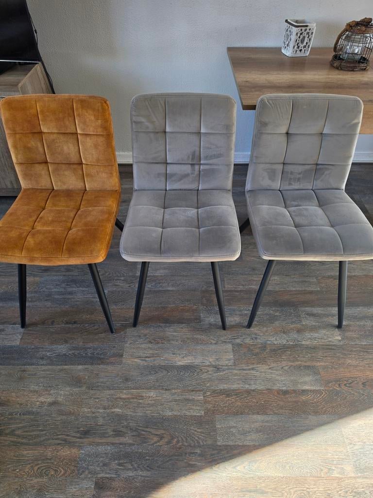 3 Eetkamerstoelen in nette staat, Huis en Inrichting, Stoelen, Gebruikt, Drie, Metaal, Stof, Overige kleuren, Ophalen