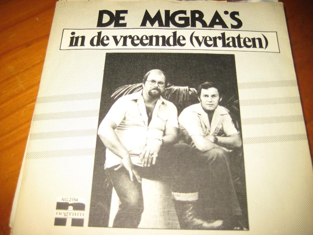 De Migra`s: In de vreemde (verlaten) (NO56), Ophalen of Verzenden, Zo goed als nieuw, Nederlandstalig, Single