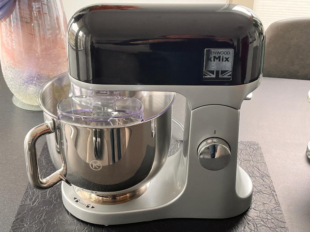 KENWOOD keukenmixer, Witgoed en Apparatuur, Keukenmixers, Ophalen, 4 liter of meer, 3 snelheden of meer, Zo goed als nieuw