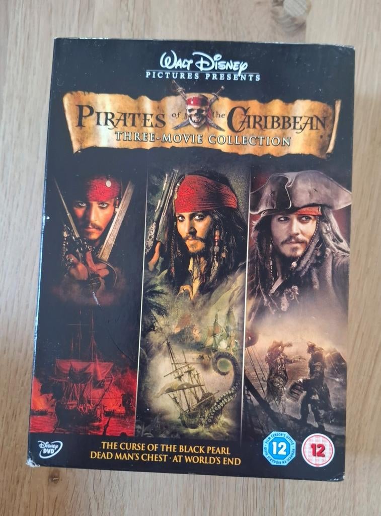 Pirates of de caribbean box van 3 dvds, Cd's en Dvd's, Vanaf 12 jaar, Ophalen of Verzenden, Zo goed als nieuw
