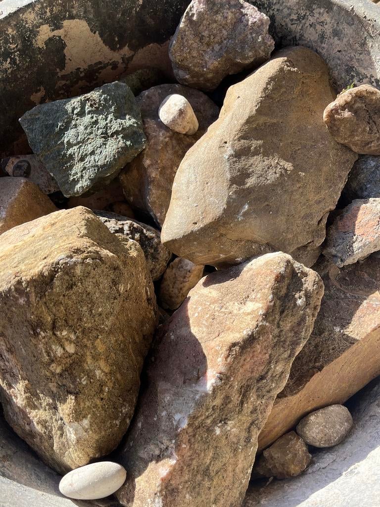 Diverse stenen en keien gratis af te halen, Tuin en Terras, Grind, Keien en Split, Ophalen, Gebruikt, Multi, Kei