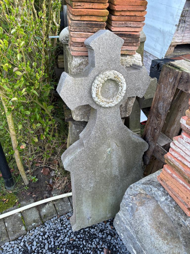 Antiek arduinen kruis voor info BELLEN 0474220705, Ophalen
