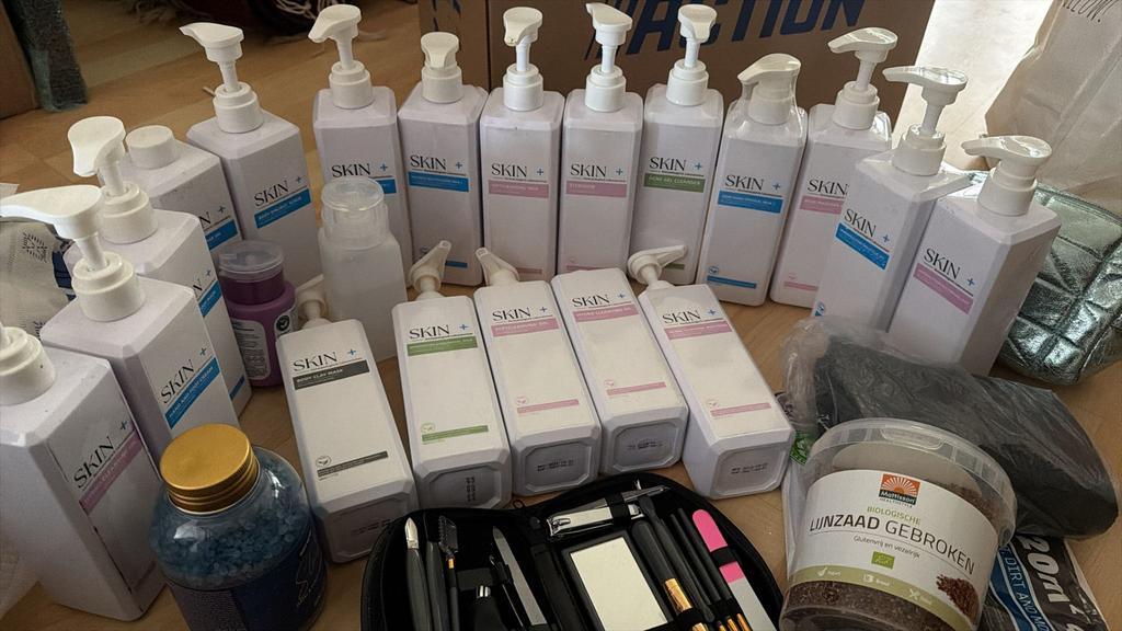 Complete Schoonheidsspecialiste Opleidingspakket (Niveau 3 &, Gehele gezicht, Wit, Nieuw, Ophalen of Verzenden