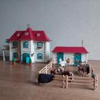 Schleich paarden woonhuis met stal, Kinderen en Baby's, Speelgoed | Actiefiguren, Ophalen of Verzenden, Zo goed als nieuw