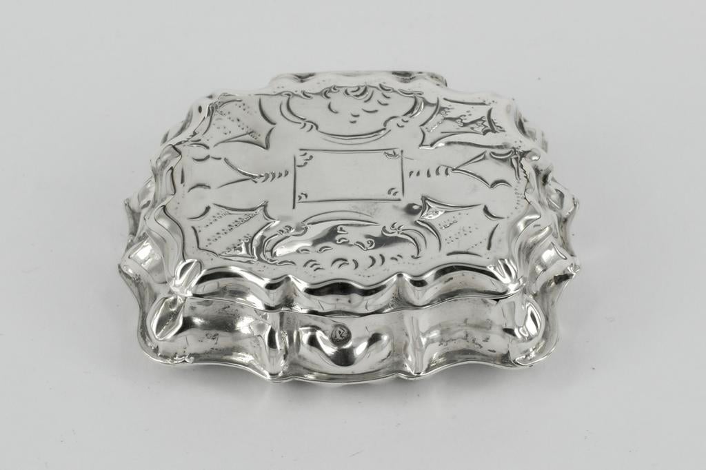 ANTIEK ZILVEREN PEPERMUNT DOOSJE, Ophalen of Verzenden, Zilver