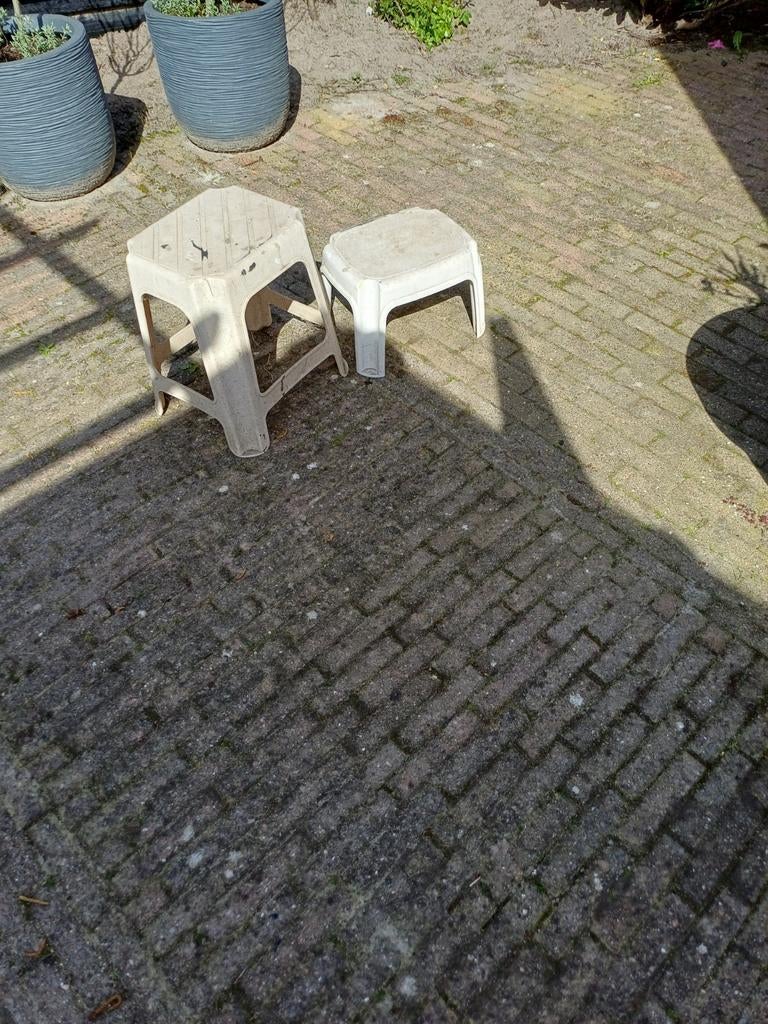 2 Gebruikte Kunststof Opstapjes, Huis en Inrichting, Ophalen, Gebruikt, Kunststof