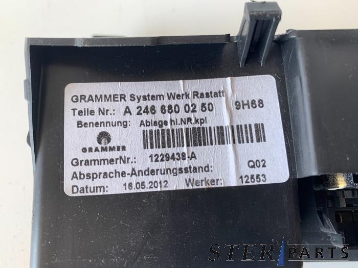 Asbak achter van een Mercedes B-Klasse, Gebruikt, -, Ophalen of Verzenden, -