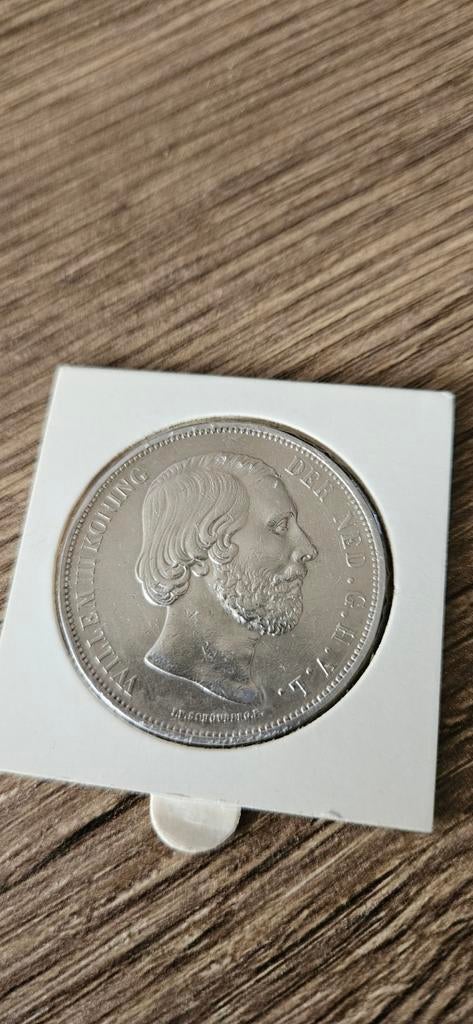Zilveren rijksdaalder 1869 Willem lll mooie kwaliteit, Postzegels en Munten, Munten | Nederland, Koning Willem III, Zilver, Ophalen of Verzenden