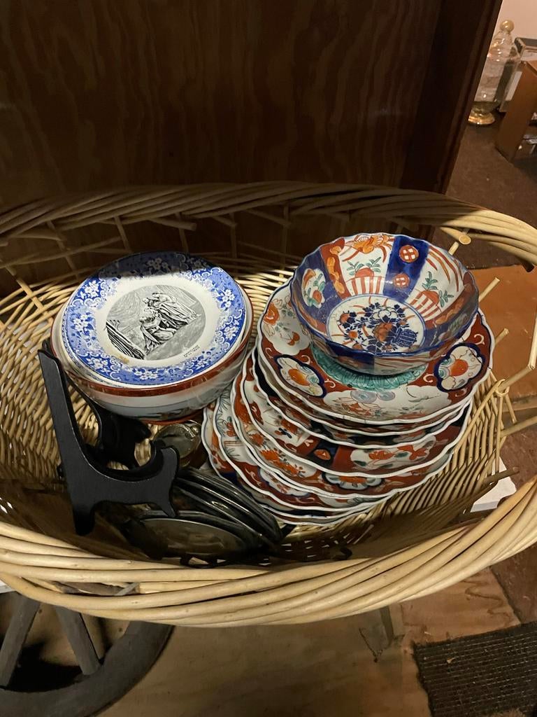 Antiek servies met diverse borden en schalen, Antiek en Kunst, Antiek | Servies los, Ophalen