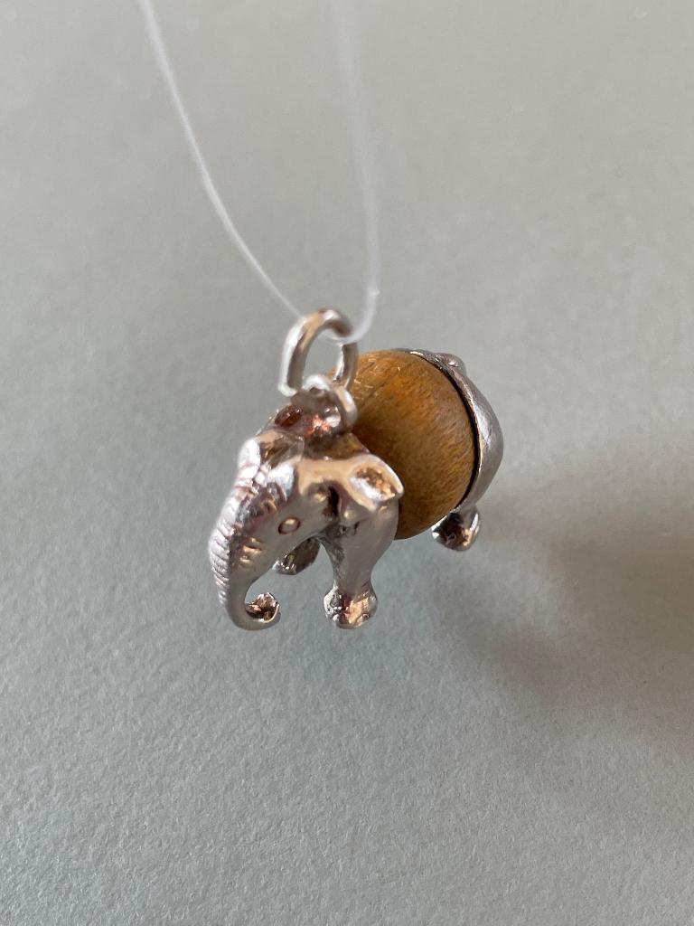 Bedel | sterling zilver, houten olifantje, Sieraden, Tassen en Uiterlijk, Antieke sieraden, Ophalen, Zilver, Hanger