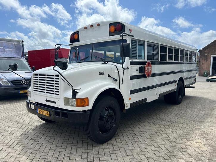 Zeer mooie Navistar Amerikaanse schoolbus, Caravans en Kamperen, Campers, Particulier, tot en met 2, Buscamper of Camperbus, Ophalen