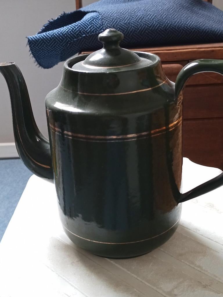 Antieke emaille koffiepot - Donkergroen met gouden details, Ophalen of Verzenden