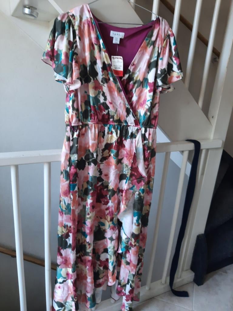 Nicole Miller bloemenjurk, maat XL nieuw 20%korting, Kleding | Dames, Ophalen of Verzenden