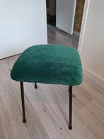 Groen fluwelen krukje met zwarte metalen pootjes - Xenos, Ophalen, Zo goed als nieuw, Overige materialen