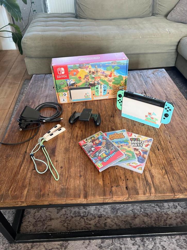 Nintendo switch limited edition- met 3 spellen, Spelcomputers en Games, Games | Nintendo Switch, Zo goed als nieuw, 1 speler, Vanaf 3 jaar